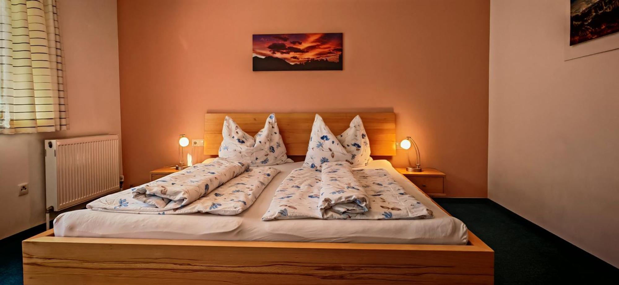 שרונס Ferienhaus Amann מראה חיצוני תמונה
